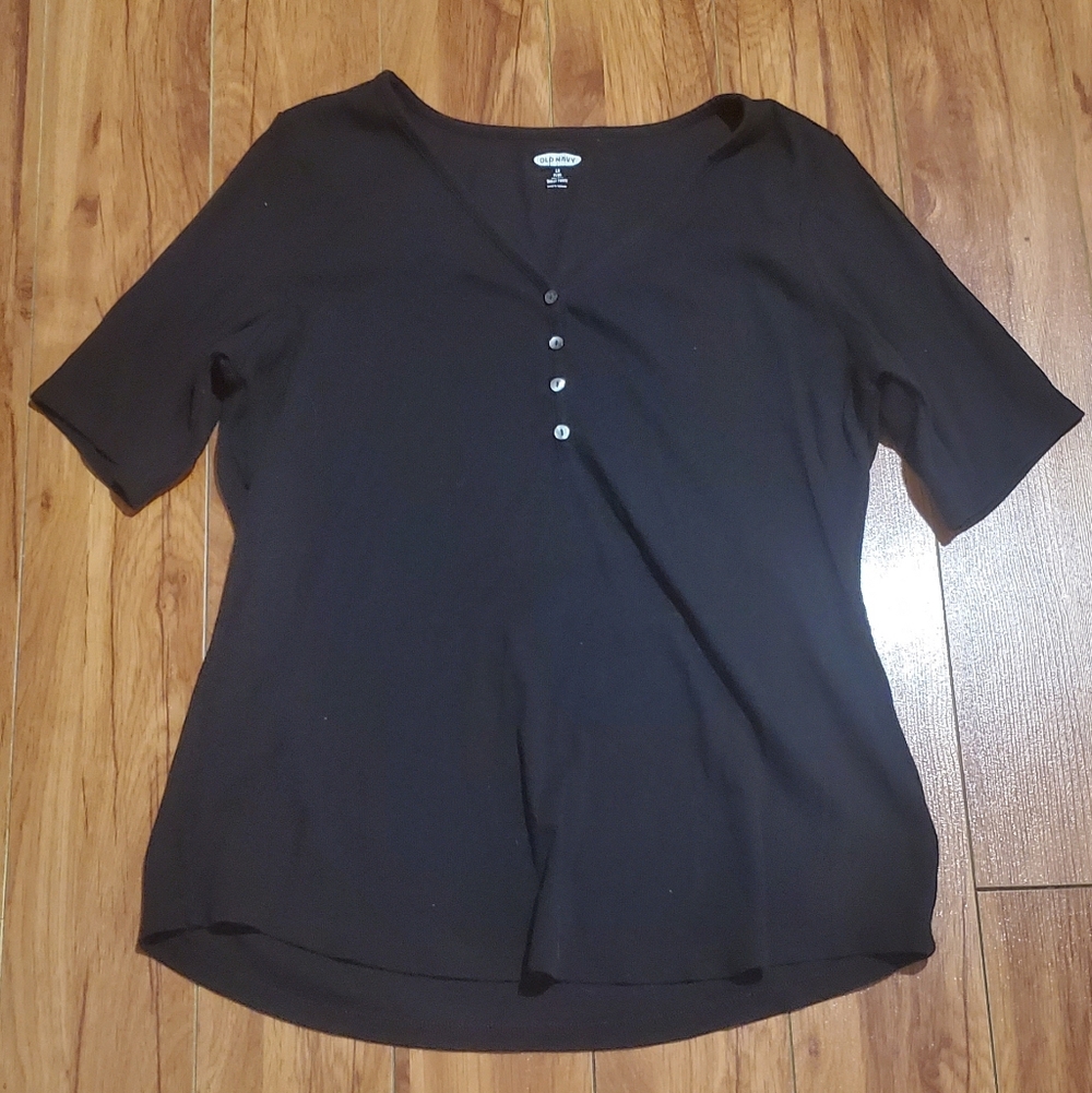 ⭐️2/$20⭐️ Black V Neck Henley